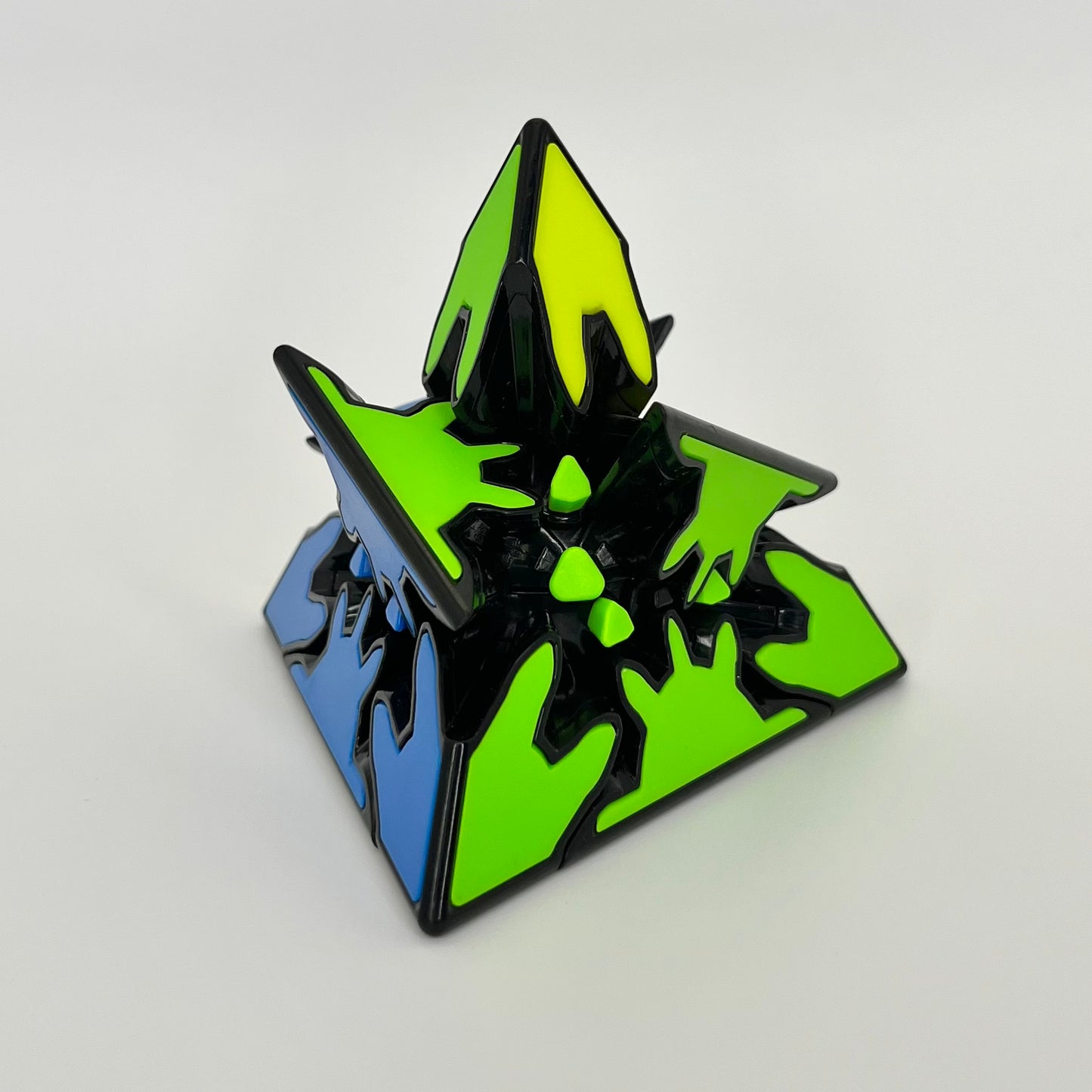 QiYi Gear Pyraminx