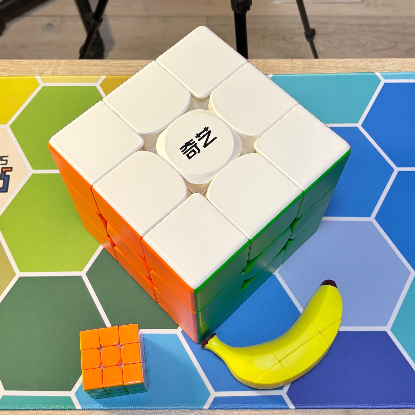 QY Big 3x3 PLUS 18.8cm (Standard)