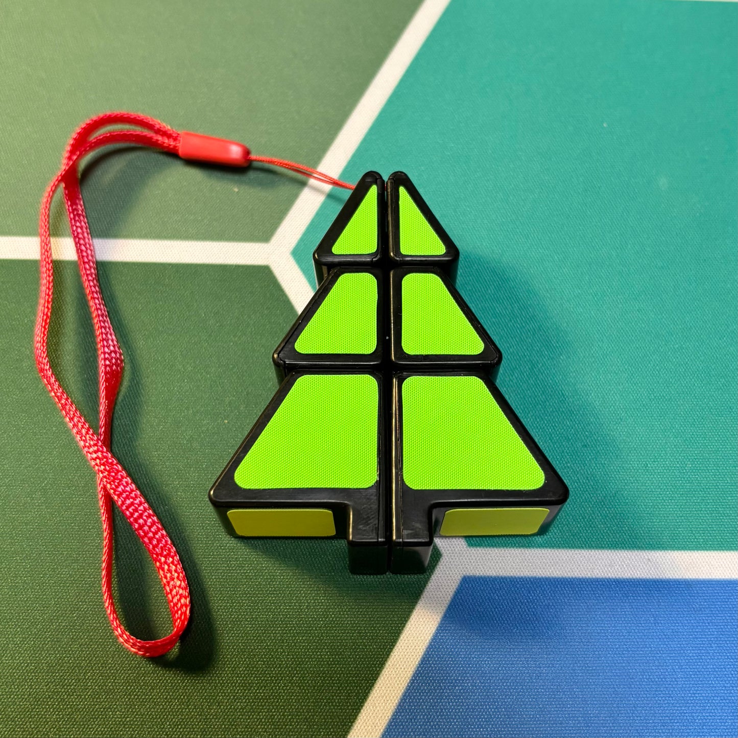 1x2x3 Christmas Tree Puzzle Black