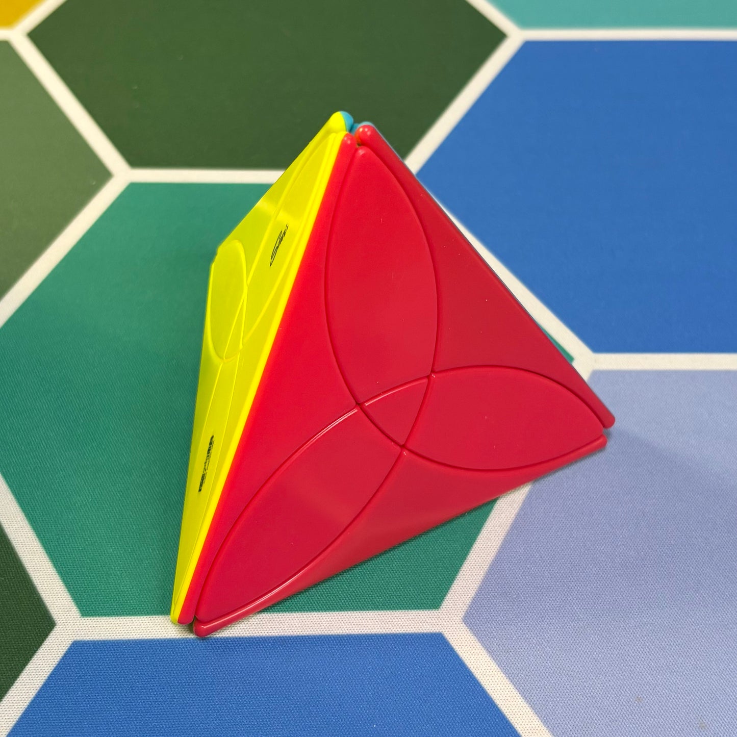 QiYi Clover Pyraminx