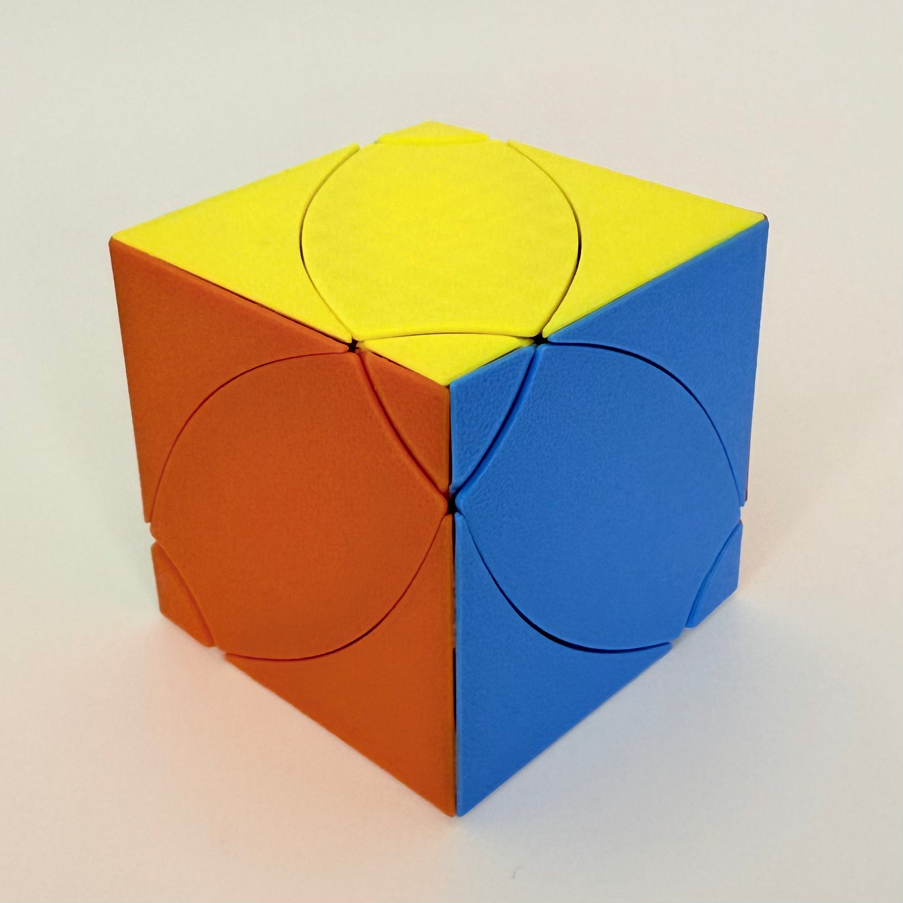Kanyon’s “Not a Skewb” Puzzle